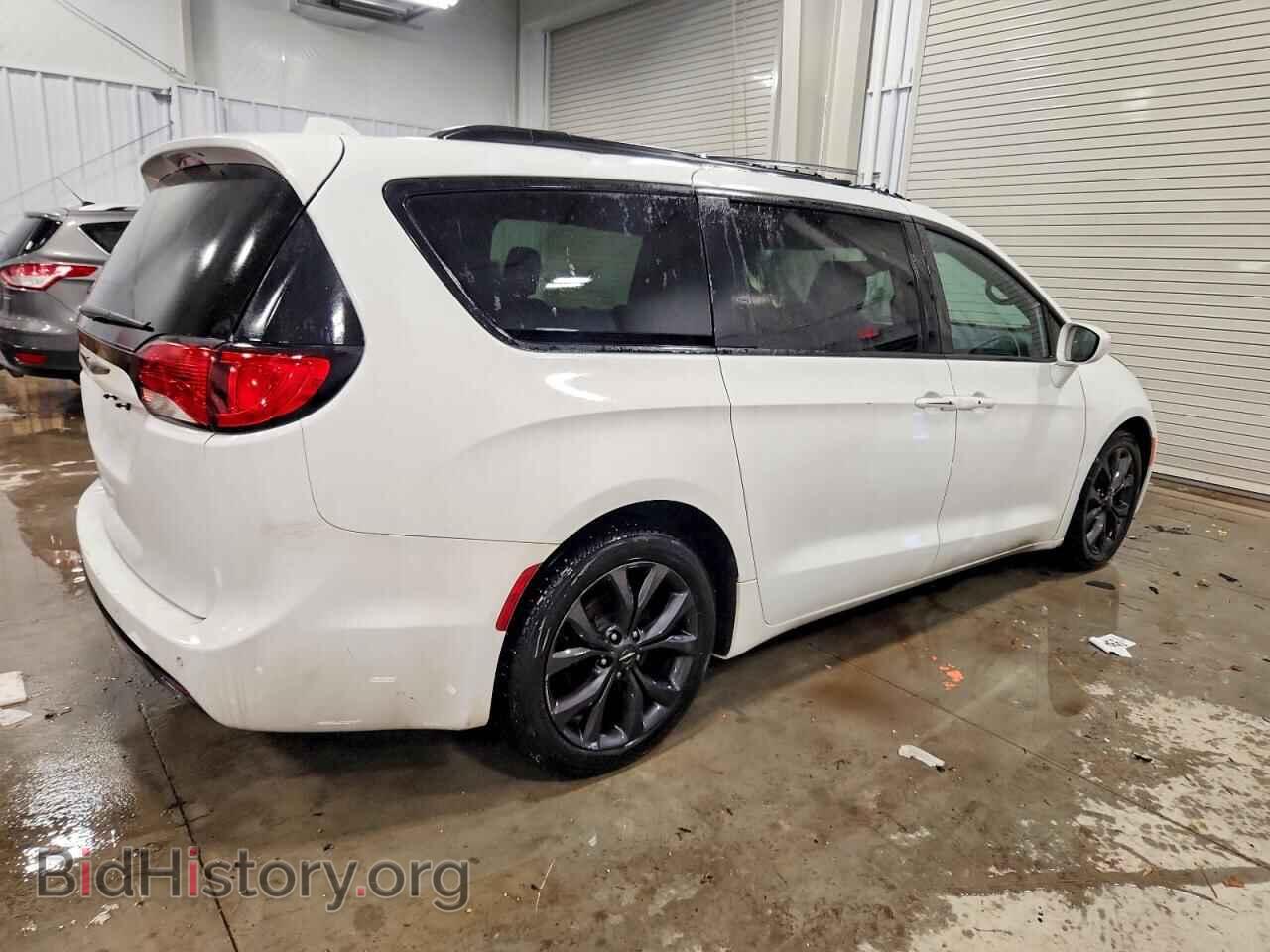 2018 CHRYSLER PACIFICA - VIN: 2C4RC1EG4JR260998 - Фото 3