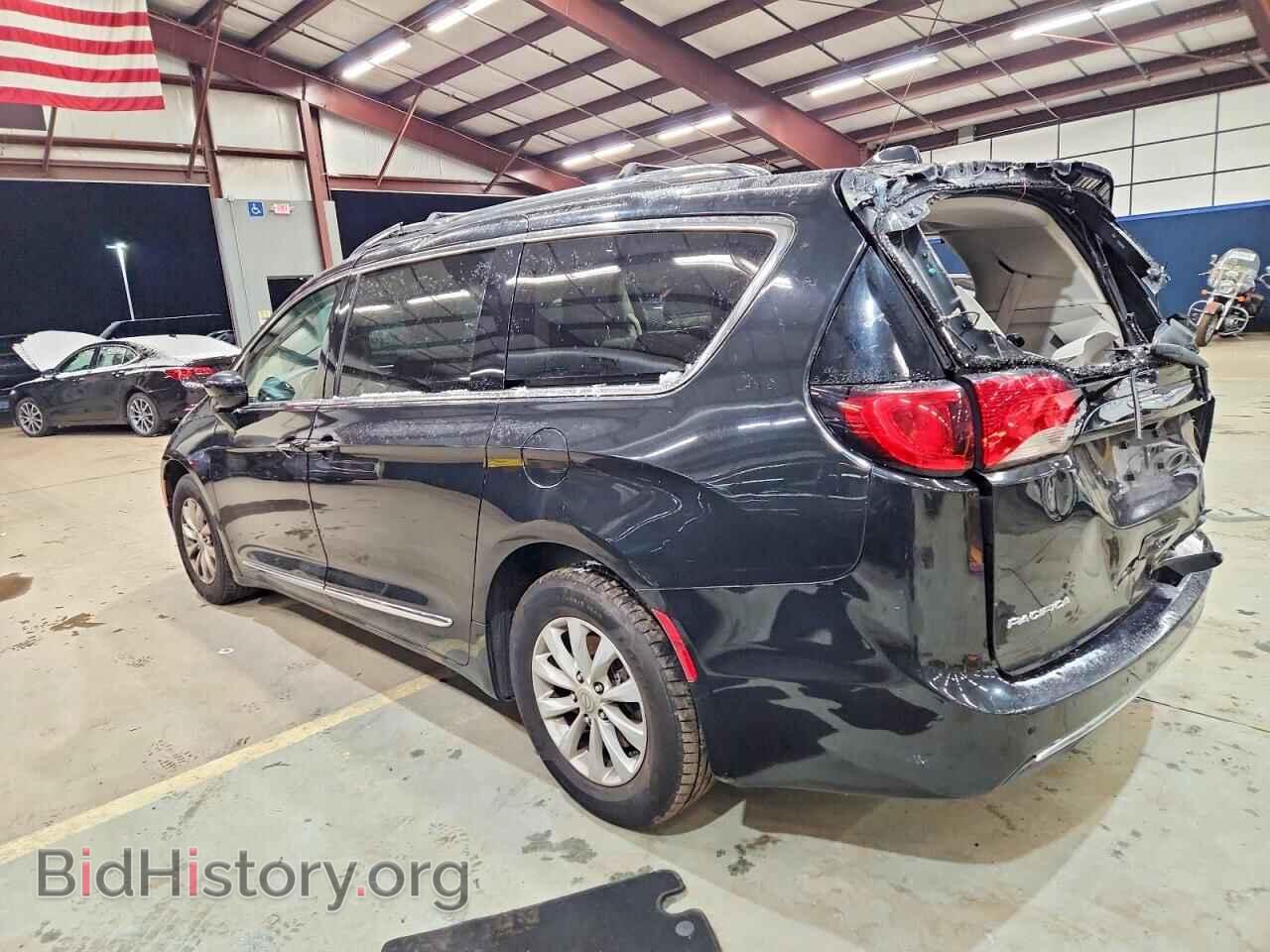 2018 CHRYSLER PACIFICA - VIN: 2C4RC1BG6JR365076 - Фото 2