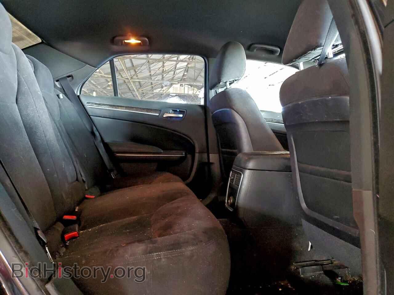 2011 CHRYSLER 300 - VIN: 2C3CA4CG4BH531490 - Фото 10