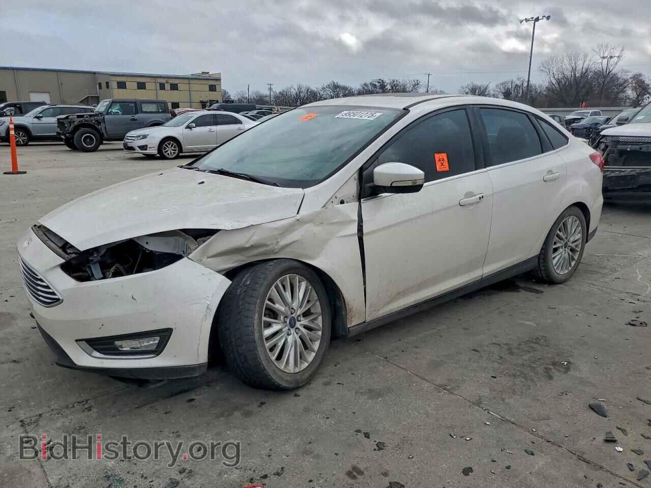 Photo 1FADP3J2XJL233095 - FORD FOCUS 2018