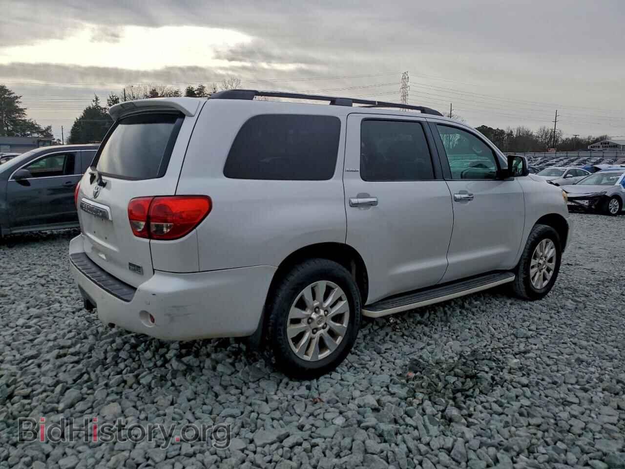 2009 TOYOTA SEQUOIA - VIN: 5TDBY67A99S023712 - Фото 3