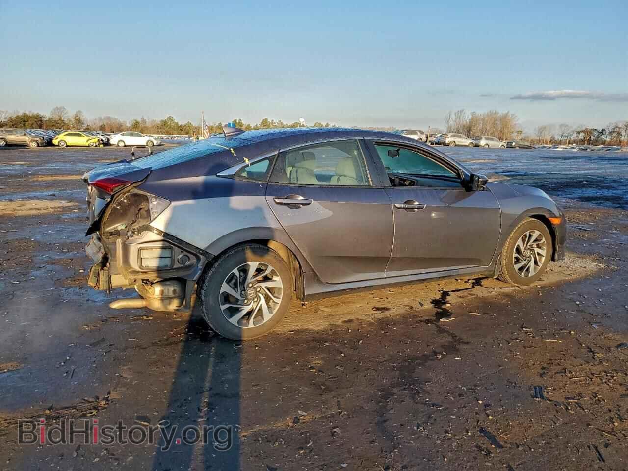 2017 HONDA CIVIC - VIN: 19XFC2F76HE082515 - Фото 3