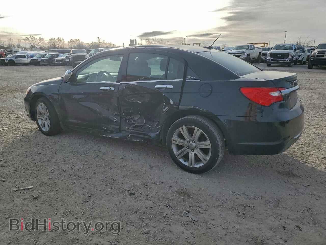 2013 CHRYSLER 200 - VIN: 1C3CCBAB6DN705303 - Фото 2