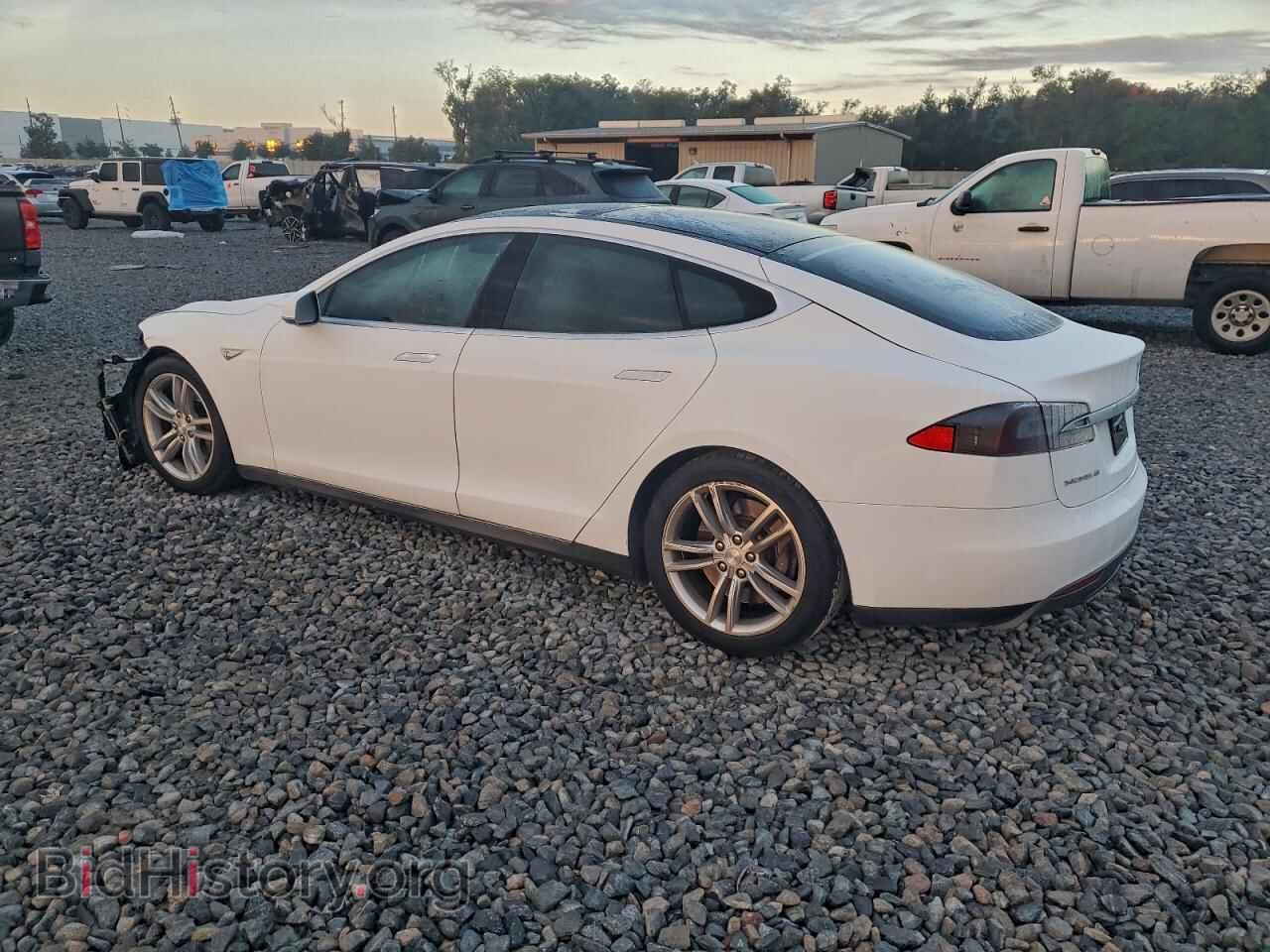 2013 TESLA MODEL S - VIN: 5YJSA1DN2DFP12261 - Photo 2