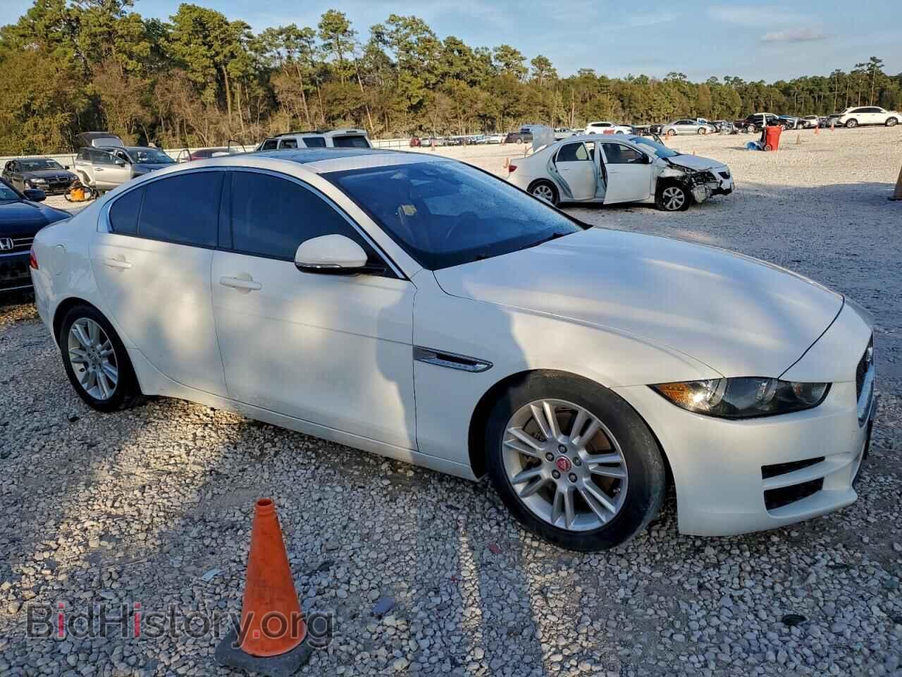 2017 JAGUAR XE - VIN: SAJAD4BG0HA976152 - Фото 4