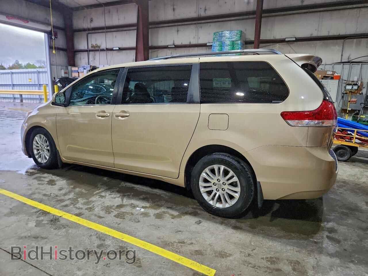 2011 TOYOTA All Models - VIN: 5TDYK3DC6BS171189 - Фото 2
