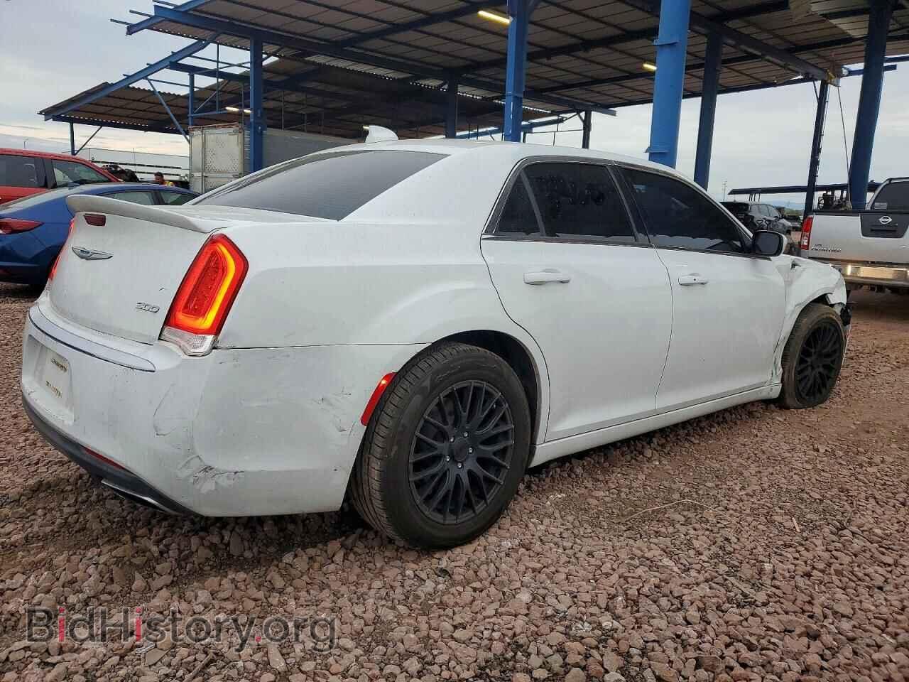 2017 CHRYSLER 300 - VIN: 2C3CCAAG9HH544353 - Фото 3