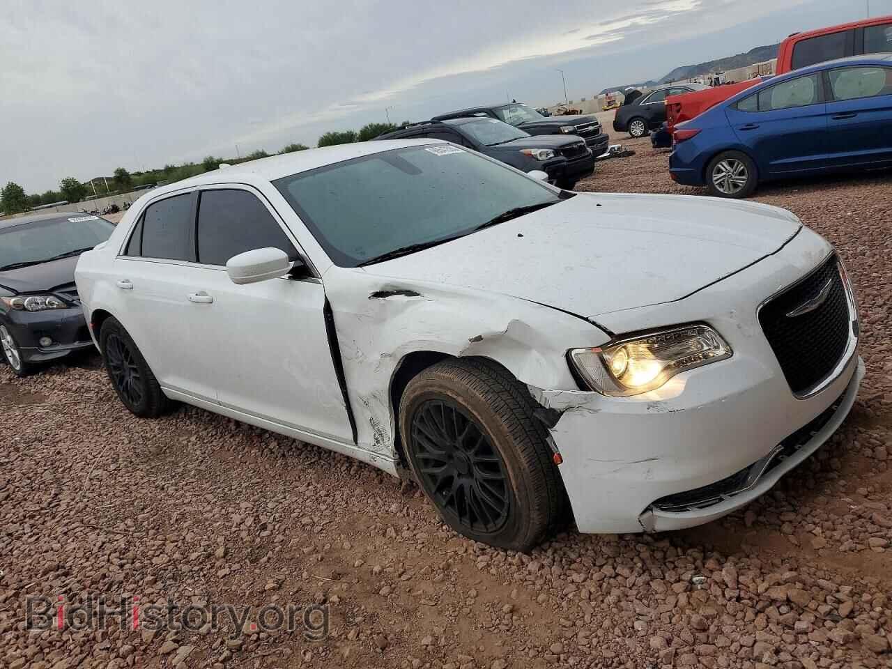 2017 CHRYSLER 300 - VIN: 2C3CCAAG9HH544353 - Фото 4