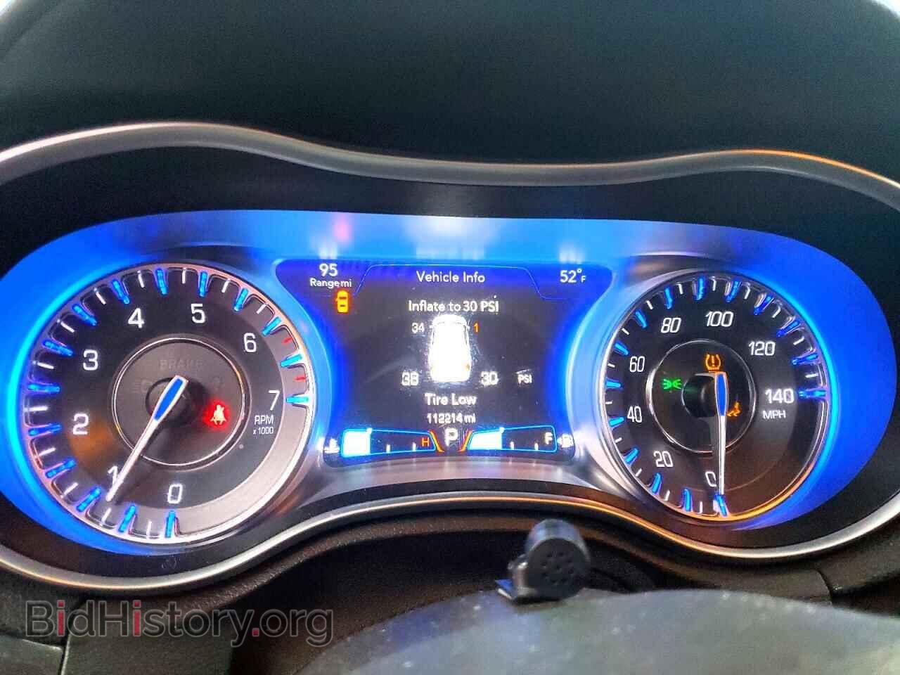 2017 CHRYSLER 300 - VIN: 2C3CCAAG9HH544353 - Фото 9