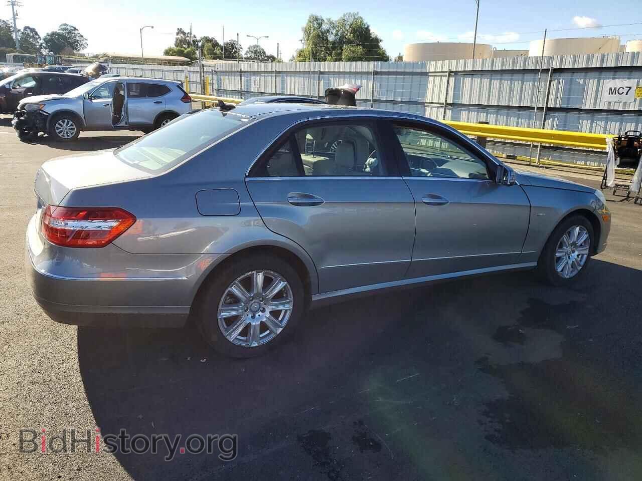 2012 MERCEDES-BENZ E-CLASS - VIN: WDDHF5KB9CA555191 - Фото 3