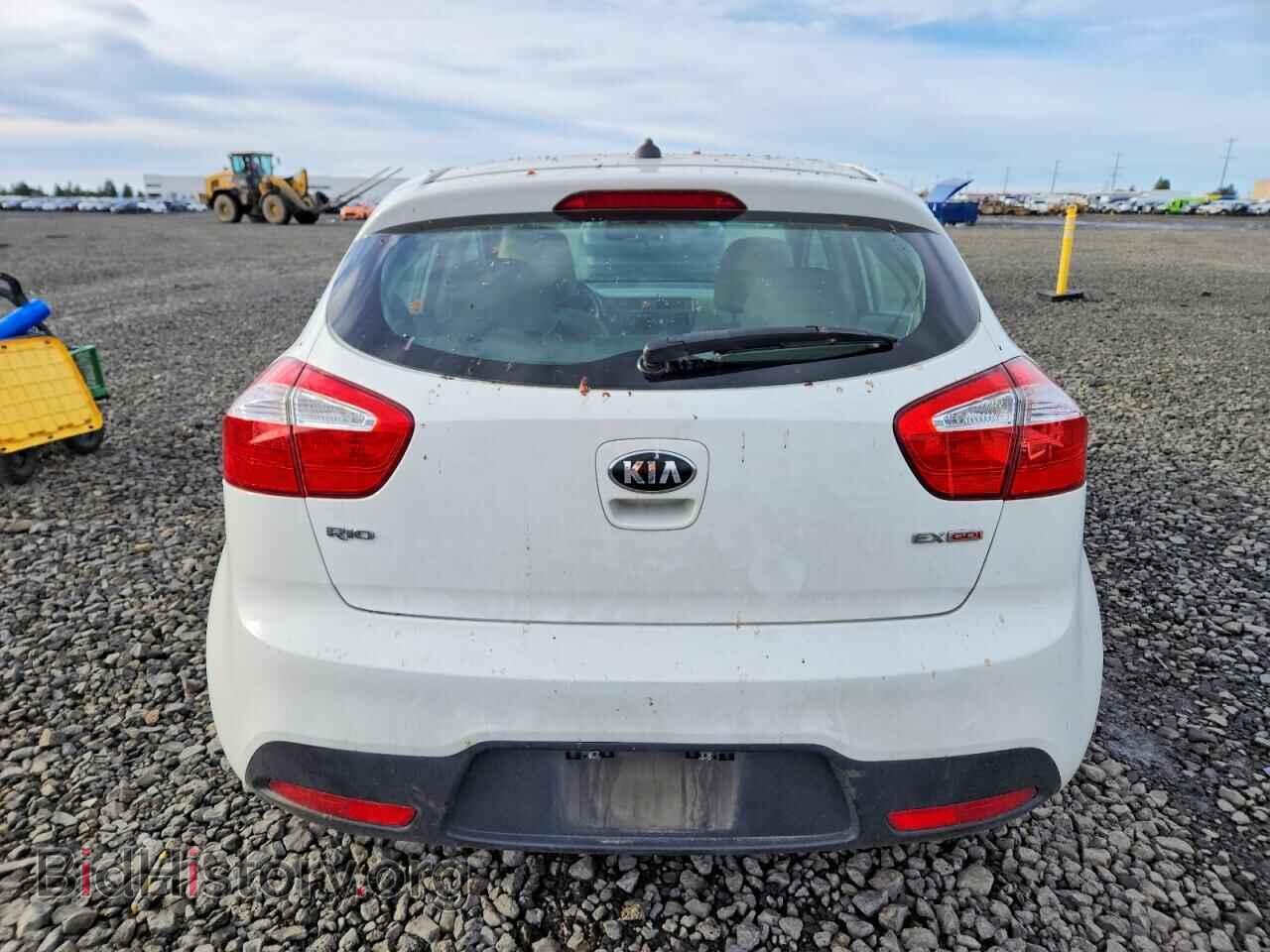 2015 KIA RIO - VIN: KNADN5A35F6427699 - Фото 6