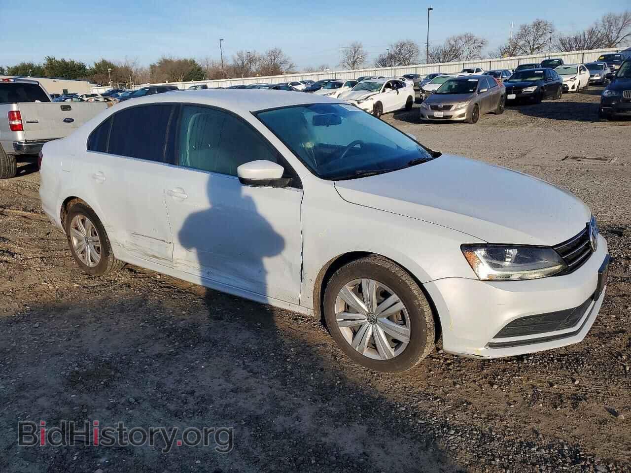 2017 VOLKSWAGEN JETTA - VIN: 3VW2B7AJ6HM365341 - Фото 4