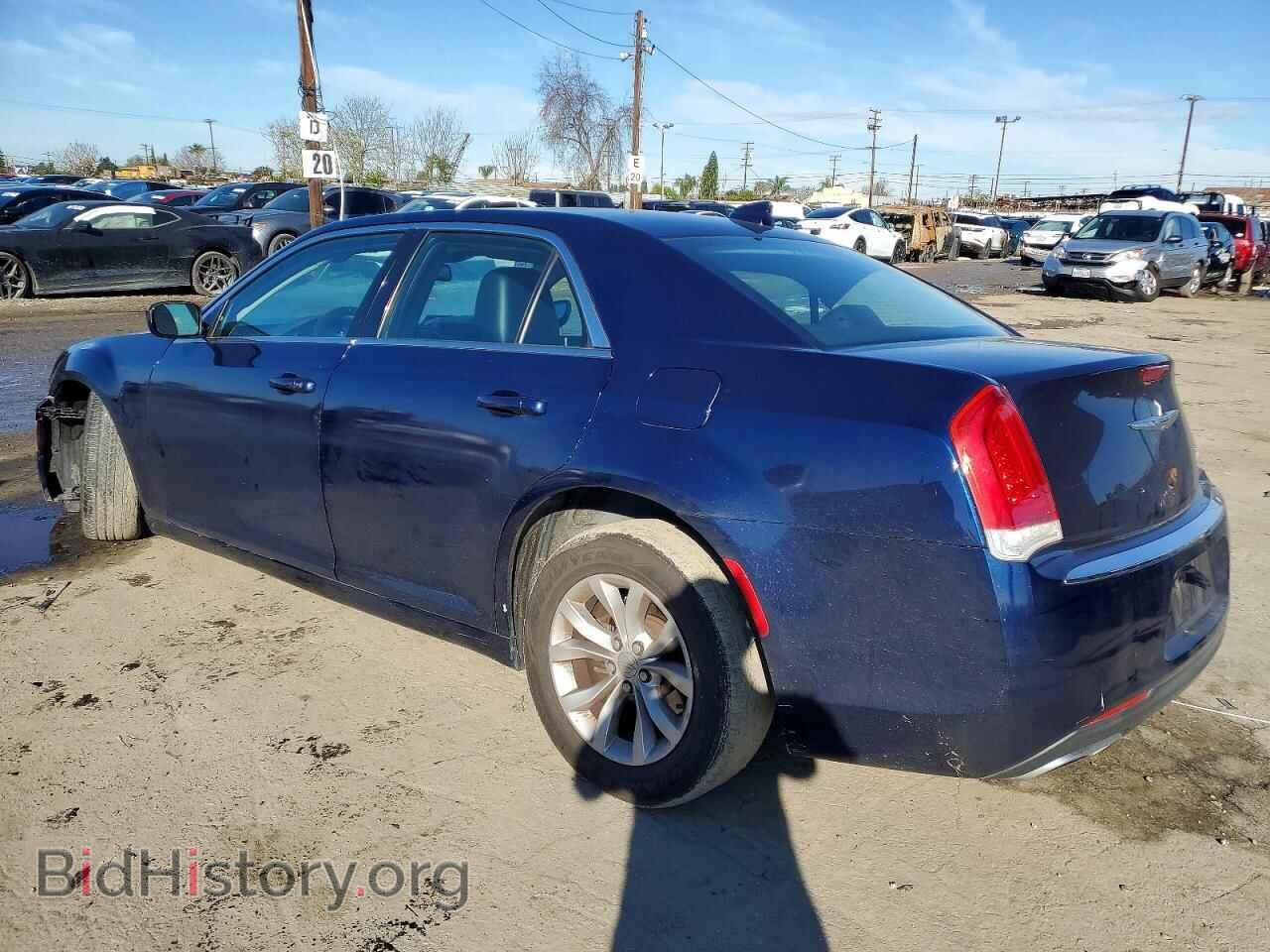 2015 CHRYSLER 300 - VIN: 2C3CCAAG2FH931419 - Фото 2