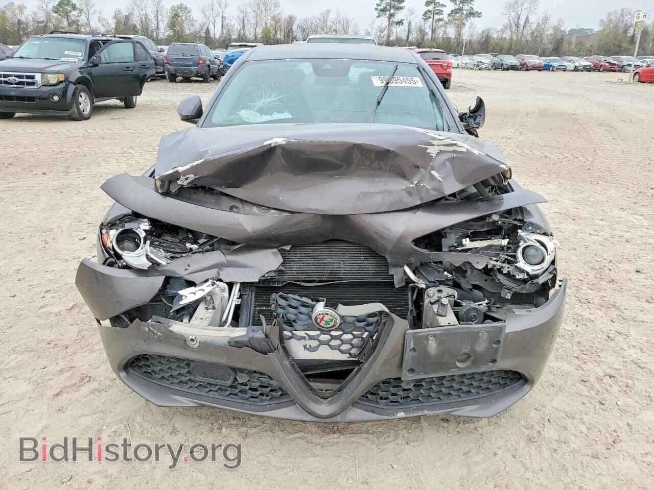 2017 ALFA ROMEO GIULIA - VIN: ZARFAECN3H7529267 - Photo 5