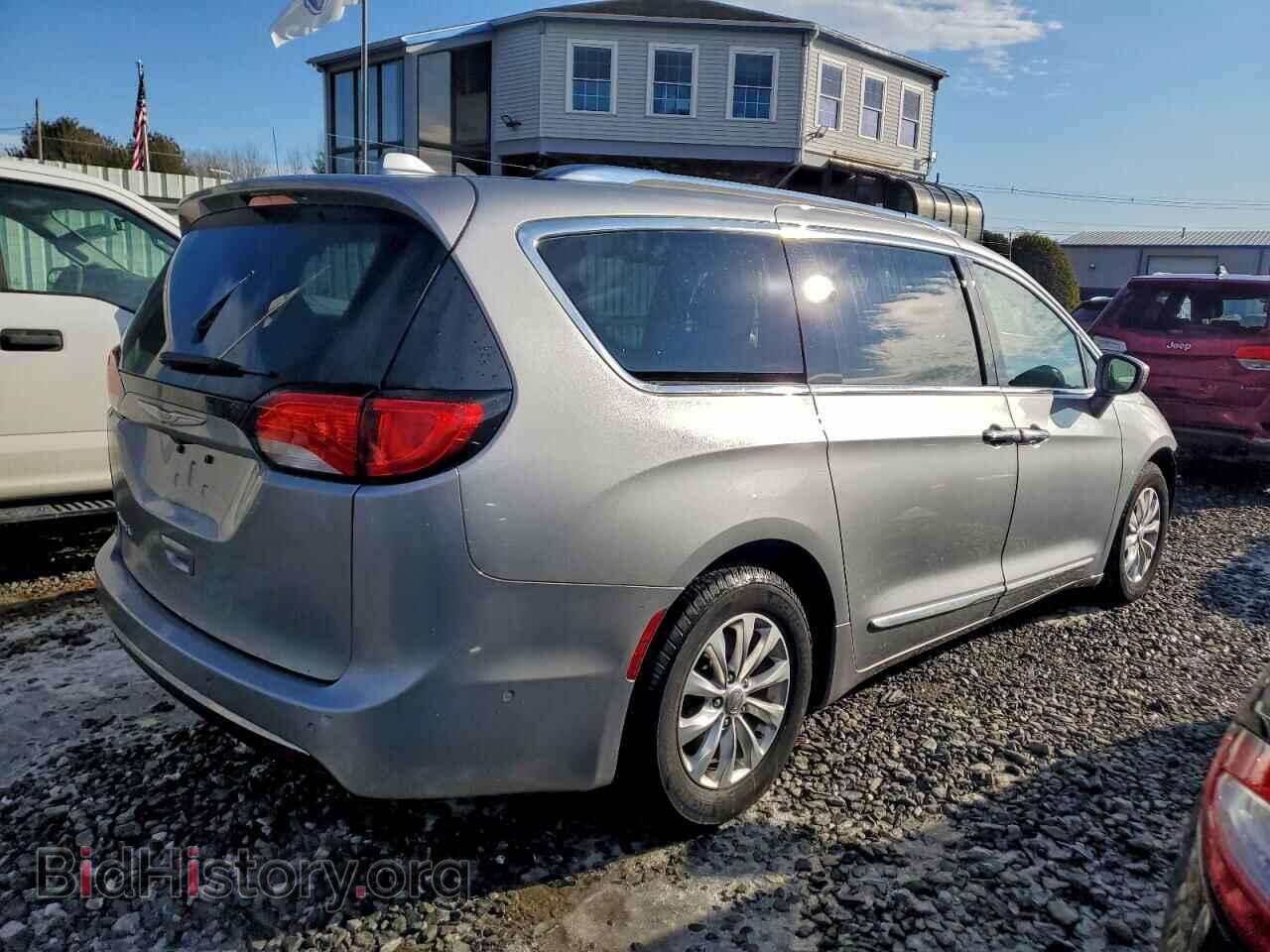 2018 CHRYSLER PACIFICA - VIN: 2C4RC1BG0JR210619 - Фото 3
