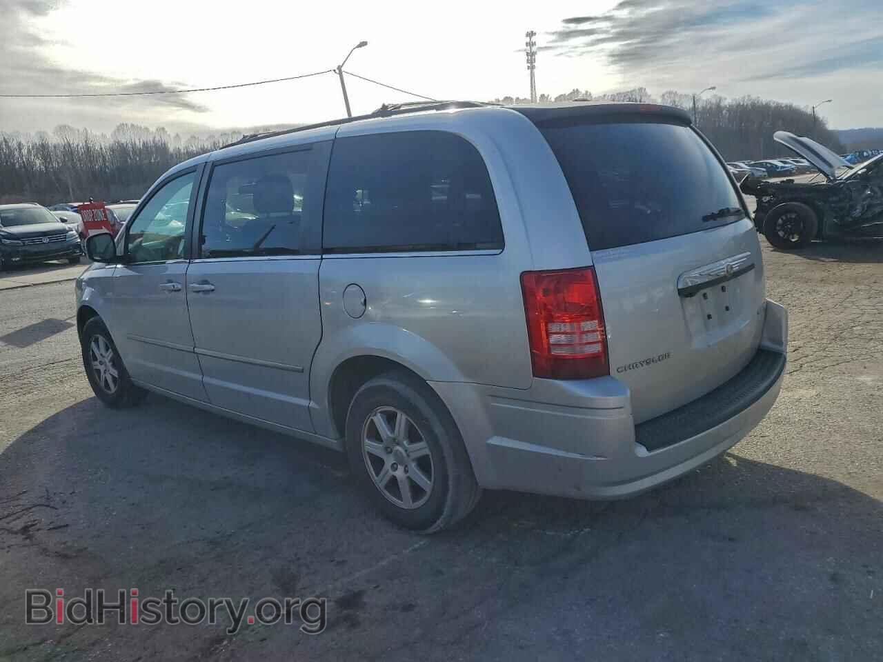 2010 CHRYSLER MINIVAN - VIN: 2A4RR5D14AR337978 - Photo 2