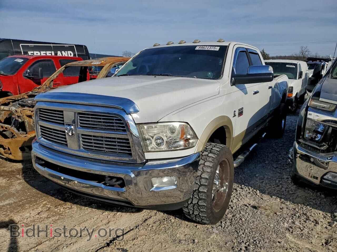 Photo 3D73Y3CL0BG538084 - DODGE All Models 2011