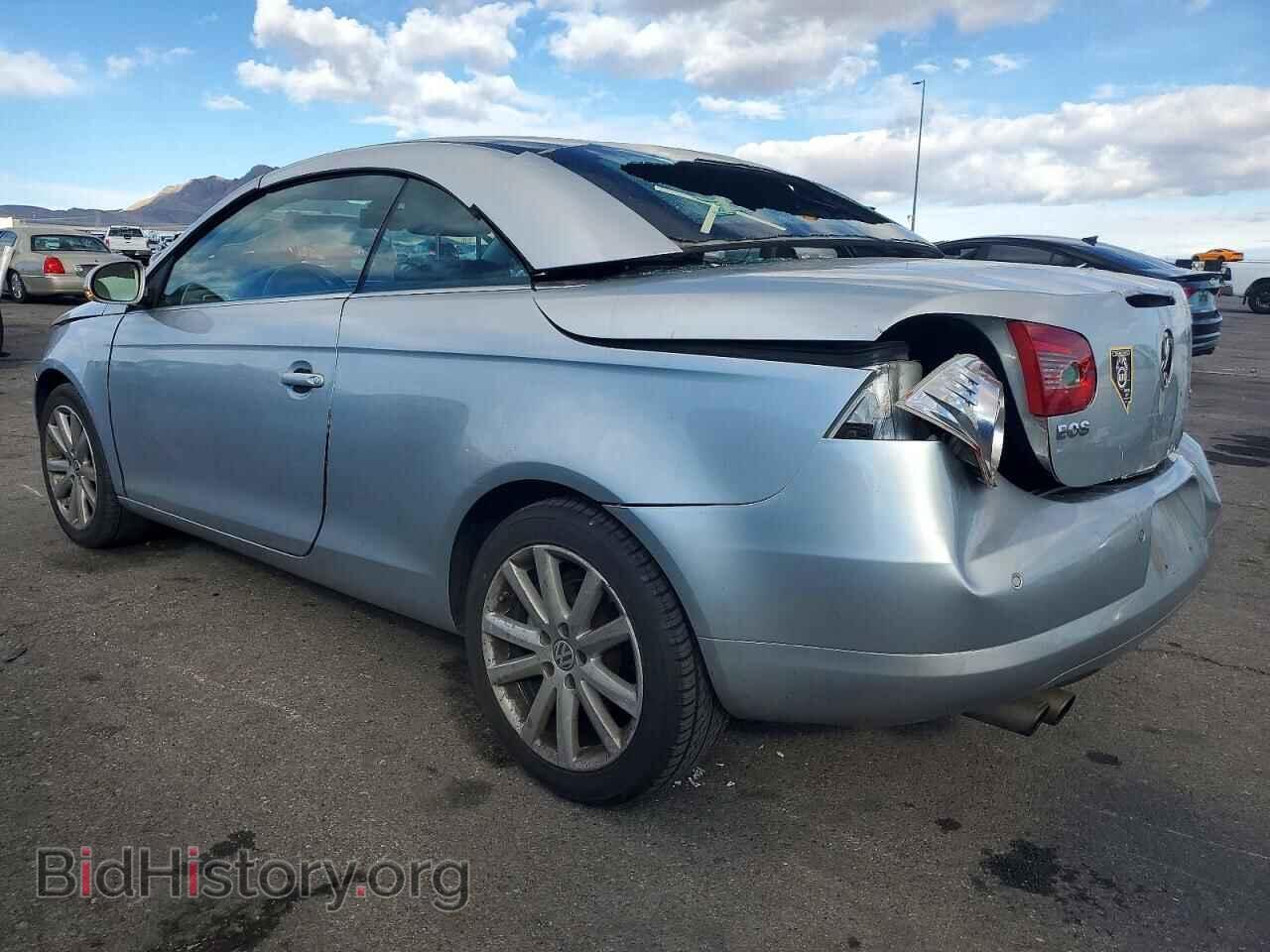 2007 VOLKSWAGEN EOS - VIN: WVWFB71FX7V028983 - Фото 2