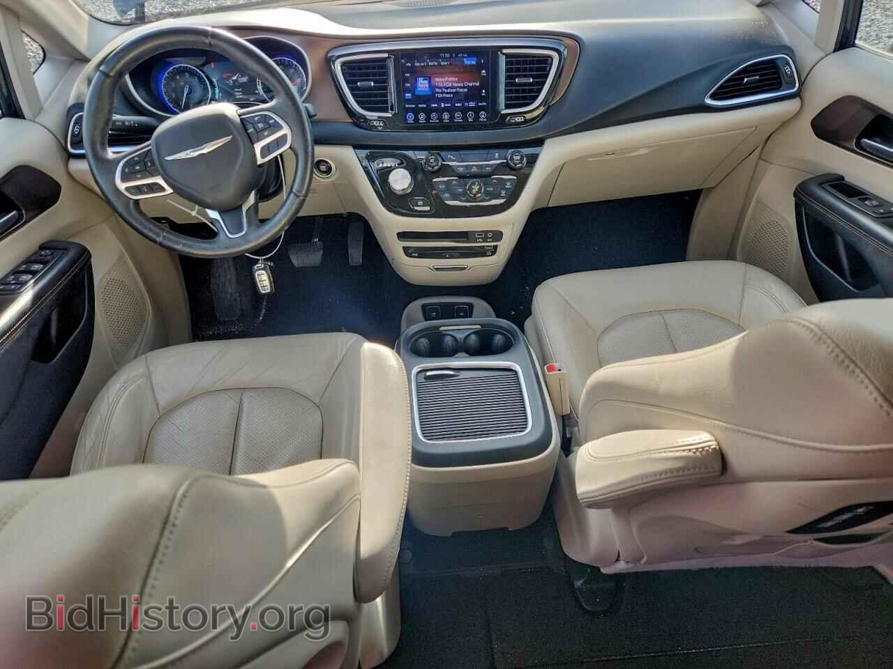 2017 CHRYSLER PACIFICA - VIN: 2C4RC1EG9HR577783 - Photo 8