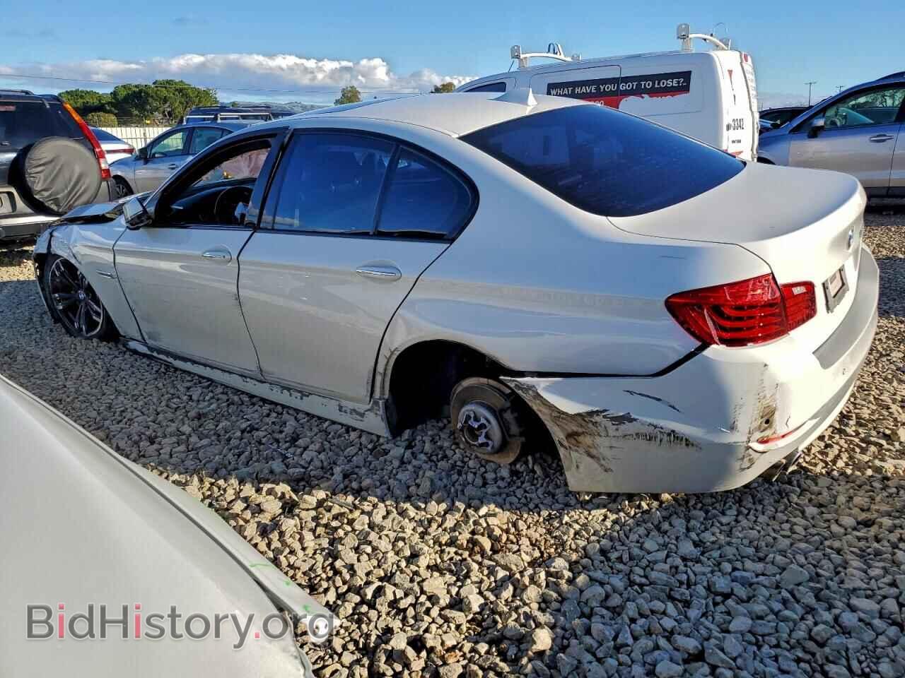 2015 BMW 5 SERIES - VIN: WBA5A5C52FD515166 - Фото 2
