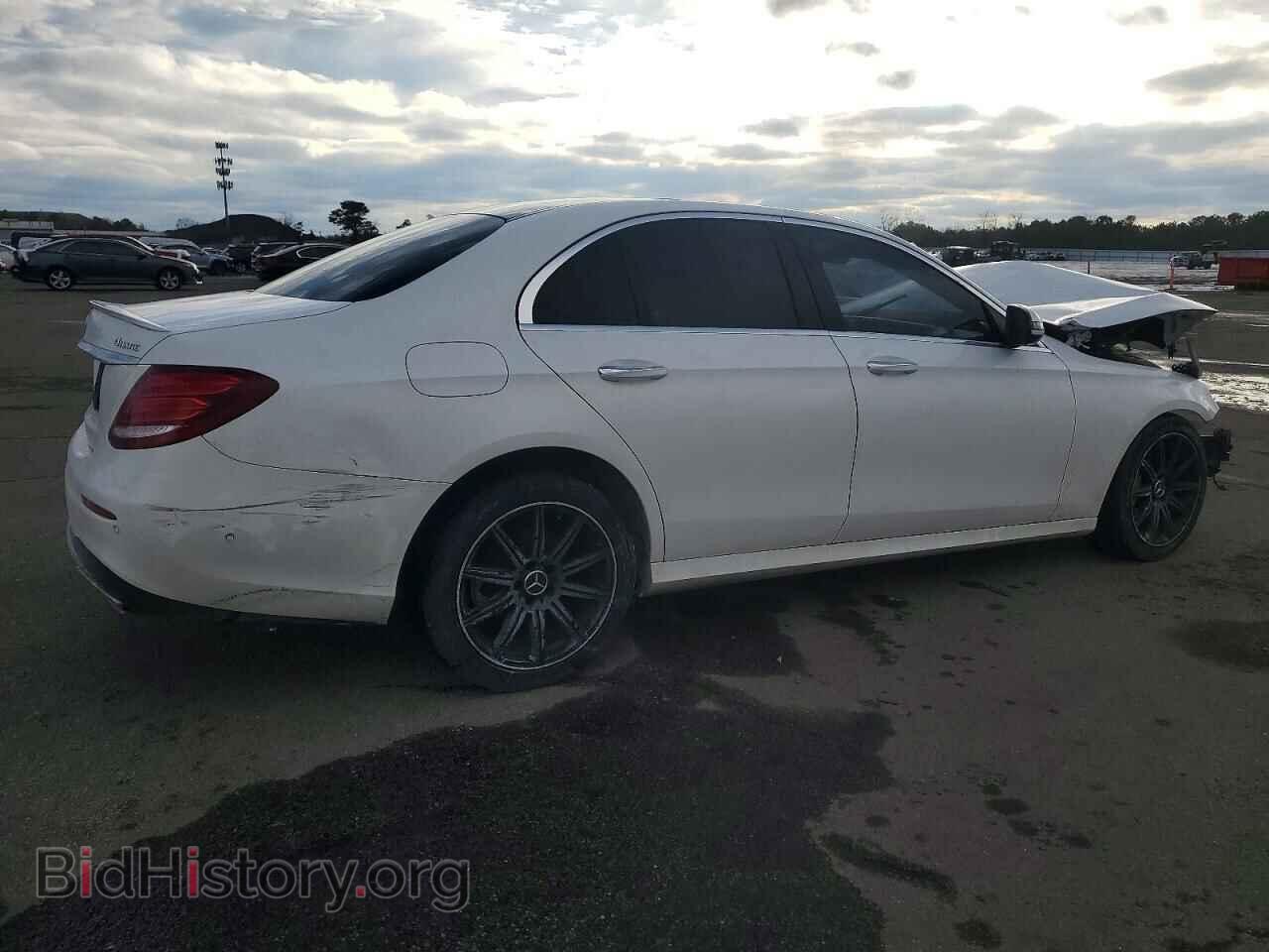 2017 MERCEDES-BENZ E-CLASS - VIN: WDDZF4KB6HA104886 - Фото 3