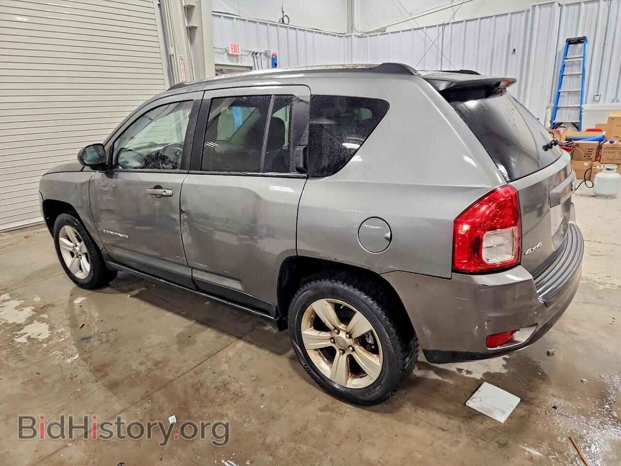 2011 JEEP COMPASS - VIN: 1J4NF4FB3BD249497 - Photo 2