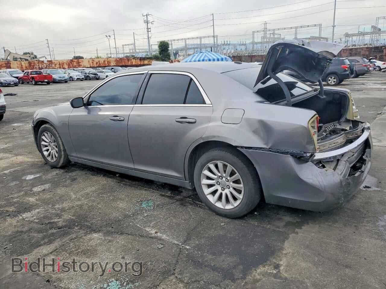 2012 CHRYSLER 300 - VIN: 2C3CCAAG0CH117748 - Photo 2