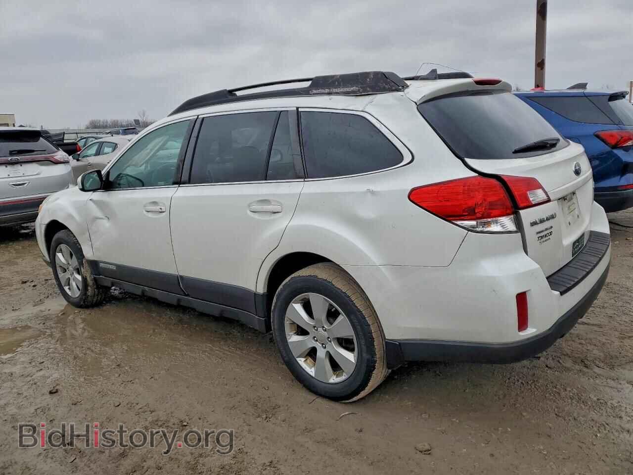 2011 SUBARU OUTBACK - VIN: 4S4BRCKC6B3355498 - Фото 2