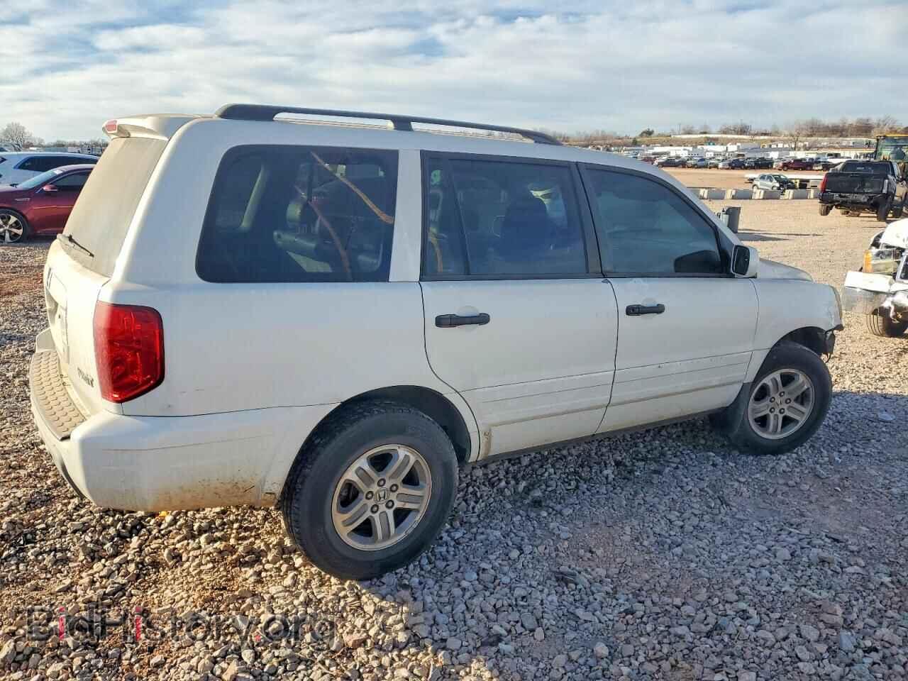 2005 HONDA PILOT - VIN: 5FNYF18685B047365 - Фото 3