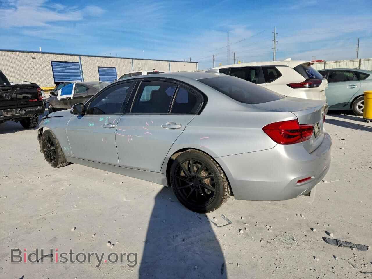 2017 BMW 3 SERIES - VIN: WBA8A9C53HK620415 - Фото 2