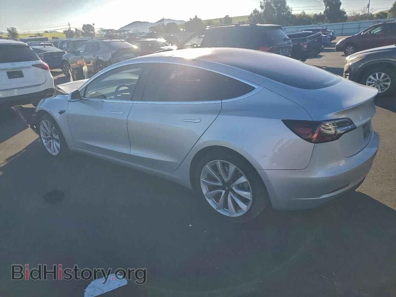 2018 TESLA MODEL 3 - VIN: 5YJ3E1EA0JF046582 - Photo 2