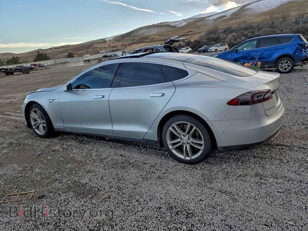 2015 TESLA MODEL S - VIN: 5YJSA1H28FF080837 - Фото 2