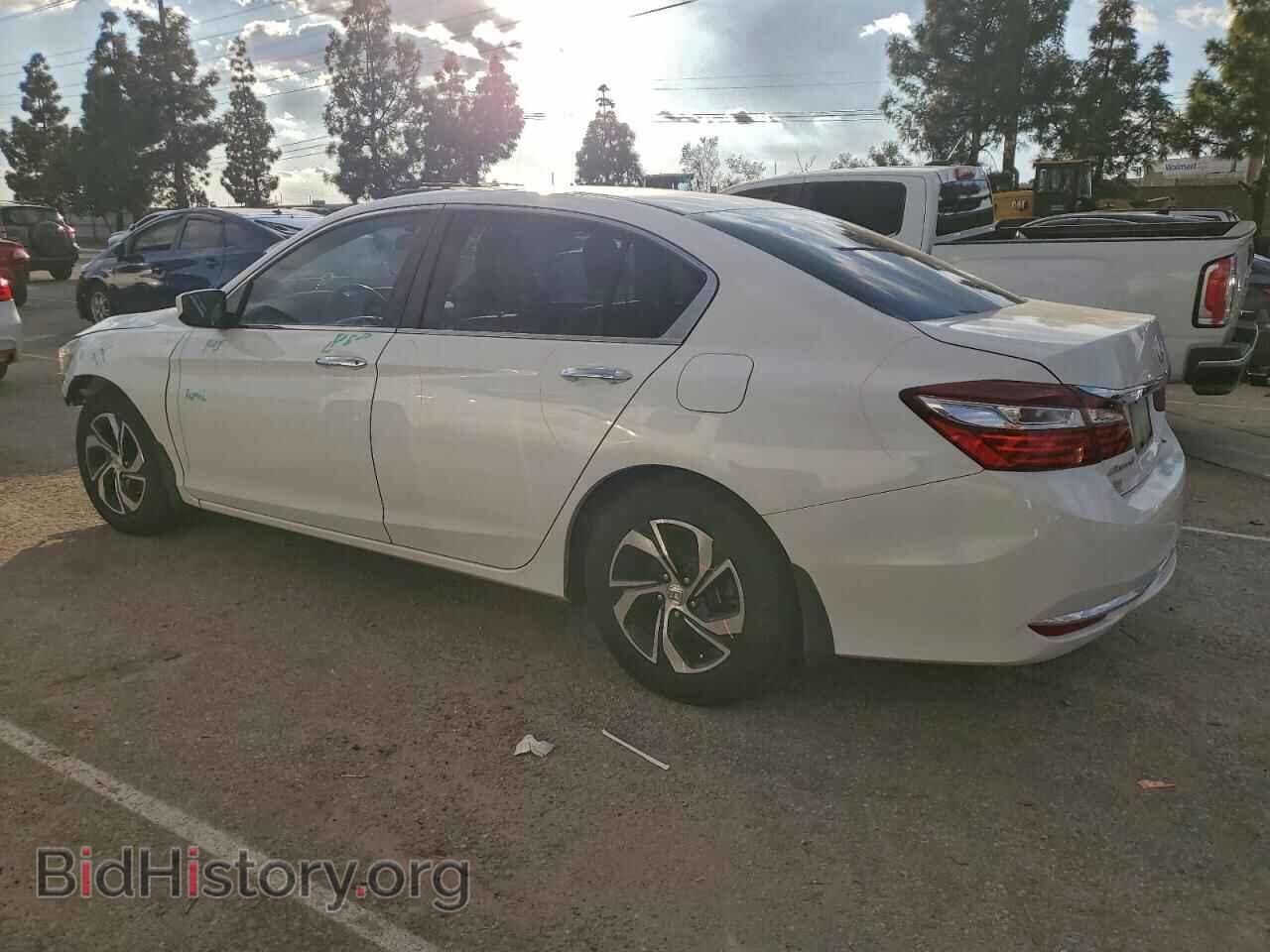 2017 HONDA ACCORD - VIN: 1HGCR2F35HA004987 - Фото 2