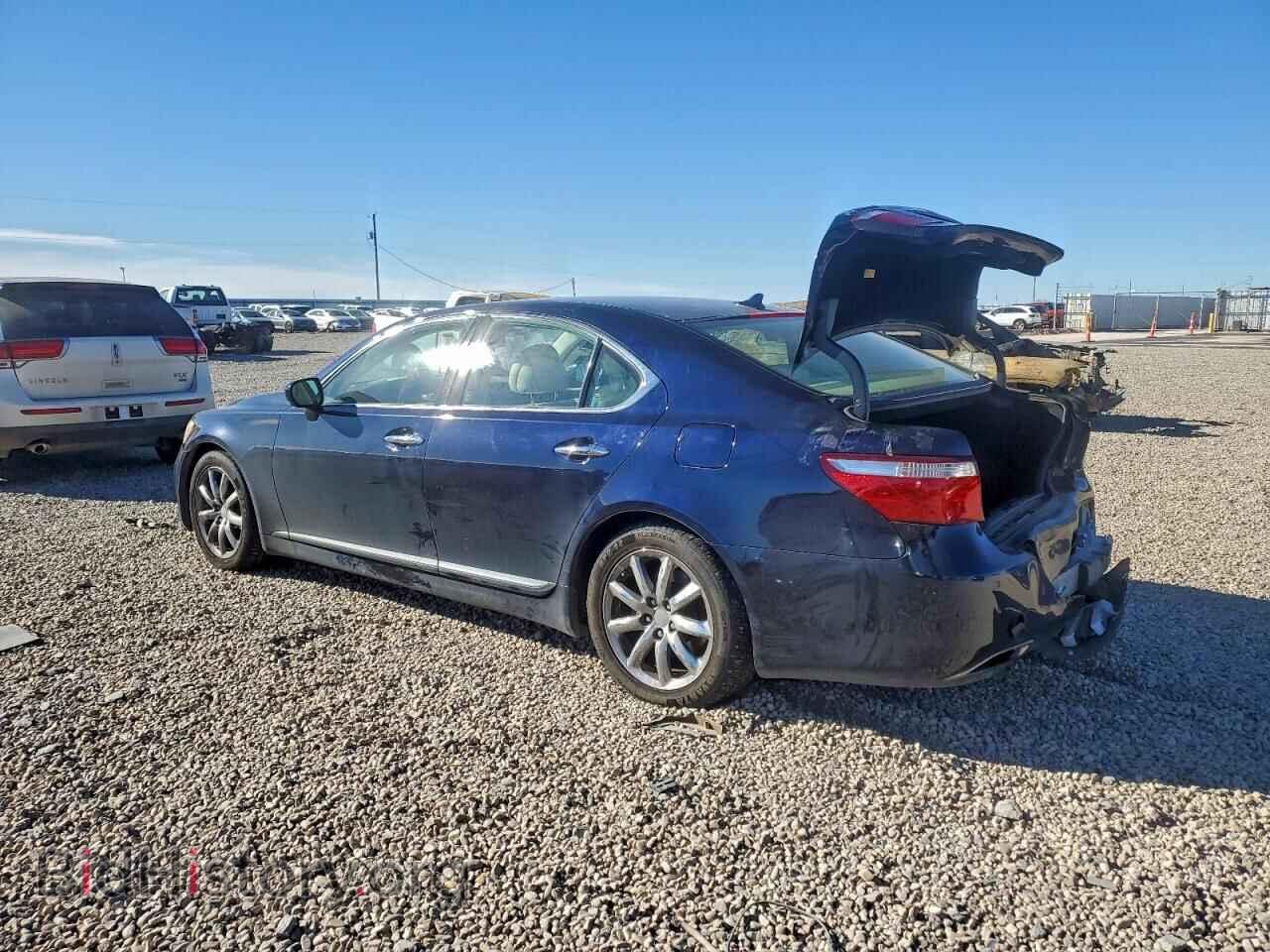 2007 LEXUS LS460 - VIN: JTHBL46FX75001364 - Photo 2