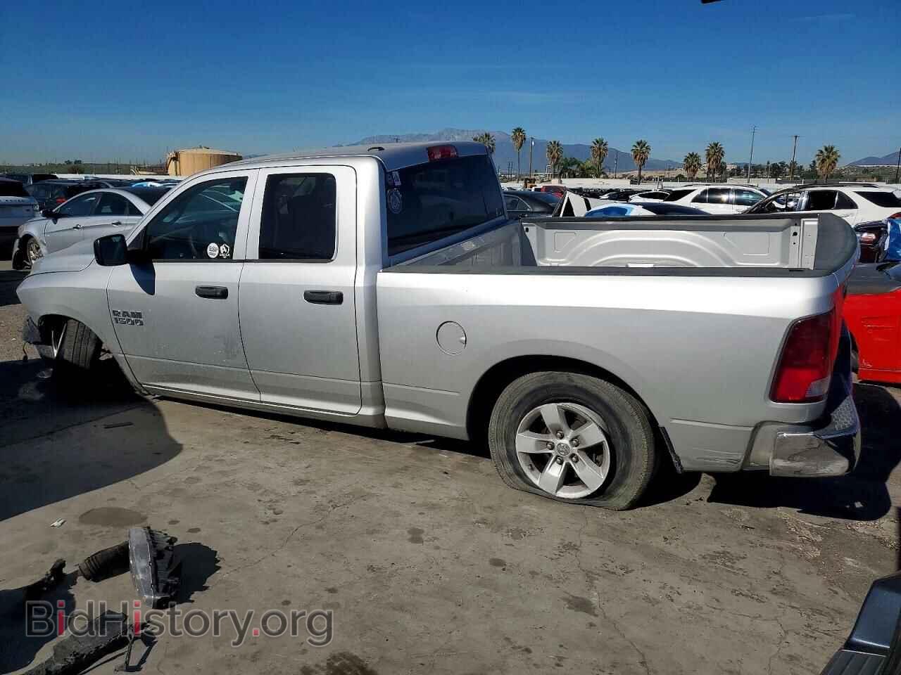 2017 RAM 1500 - VIN: 1C6RR6FG6HS524460 - Photo 2