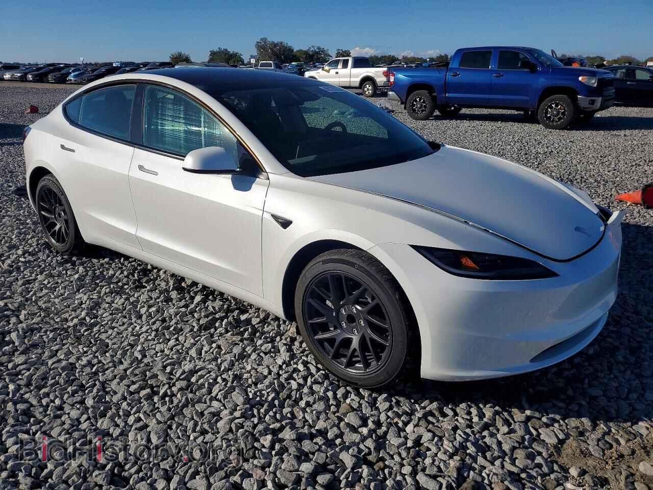 2025 TESLA MODEL 3 - VIN: 5YJ3E1EA2SF021359 - Photo 4
