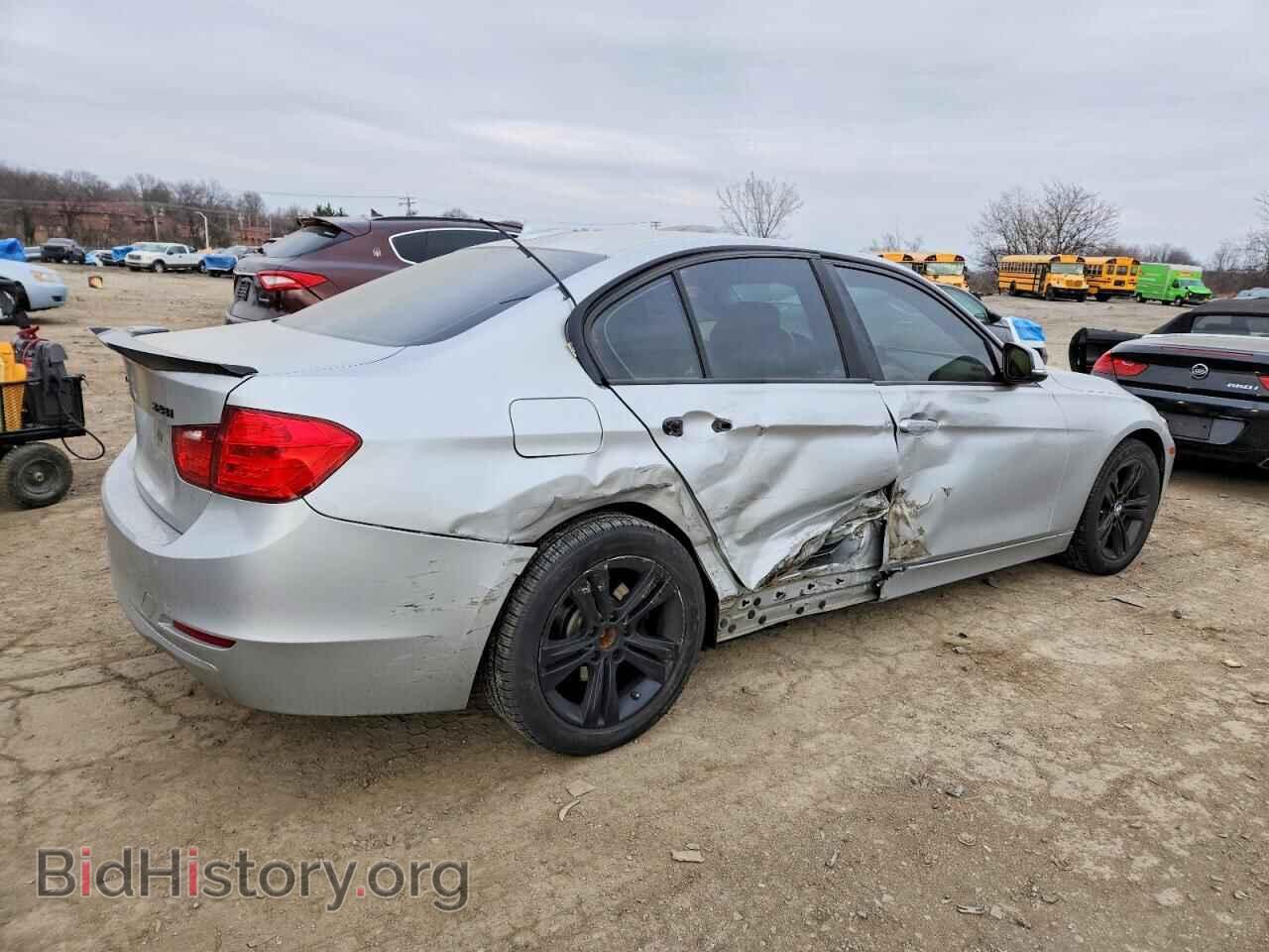2013 BMW 3 SERIES - VIN: WBA3B3C51DF543700 - Фото 3