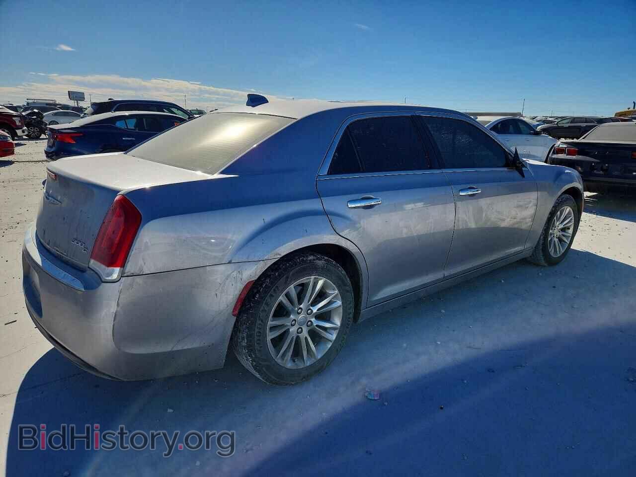 2017 CHRYSLER 300 - VIN: 2C3CCAEG2HH662478 - Фото 3