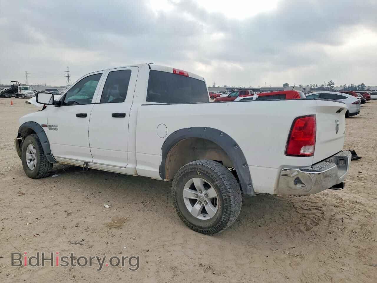2018 RAM 1500 - VIN: 1C6RR7FM6JS309338 - Photo 2