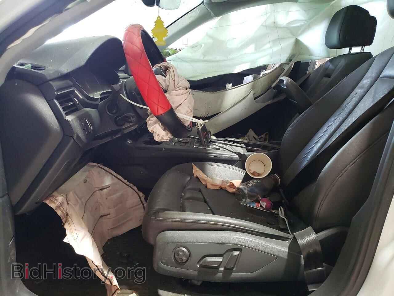 2017 AUDI A4 - VIN: WAUANAF43HN070335 - Photo 7