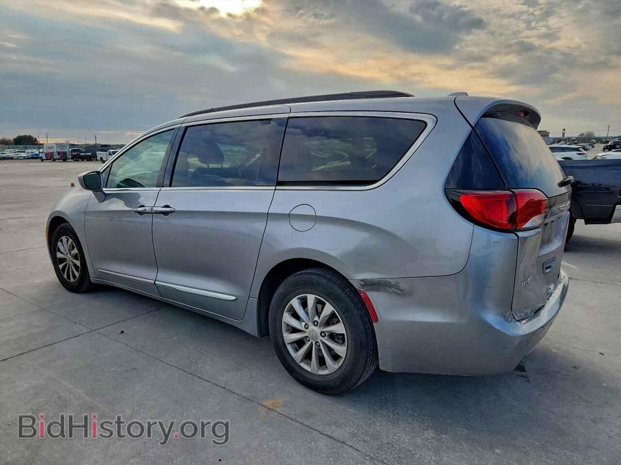 2017 CHRYSLER PACIFICA - VIN: 2C4RC1BG0HR747288 - Фото 2