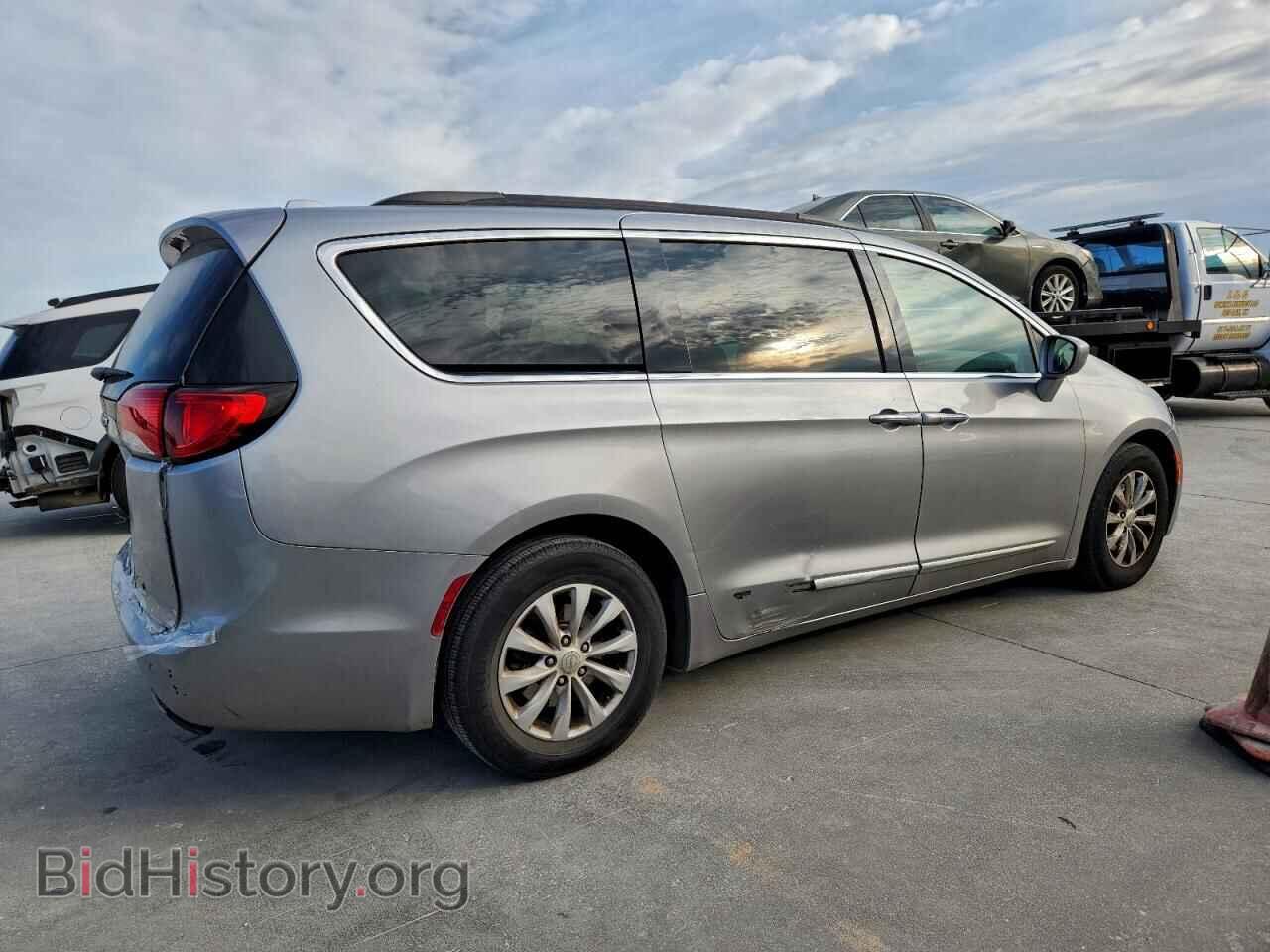 2017 CHRYSLER PACIFICA - VIN: 2C4RC1BG0HR747288 - Фото 3