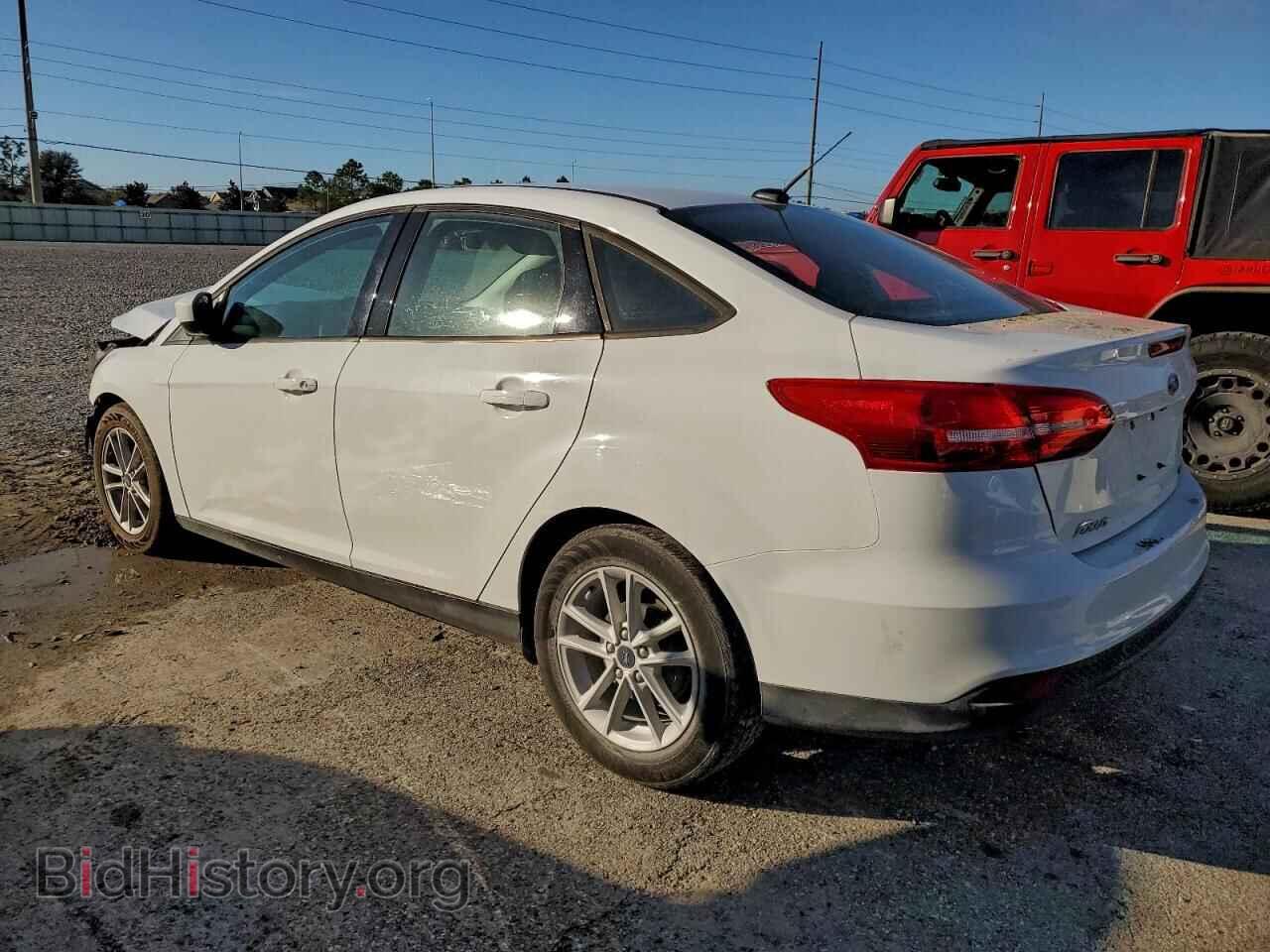 2018 FORD FOCUS - VIN: 1FADP3F23JL327795 - Фото 2