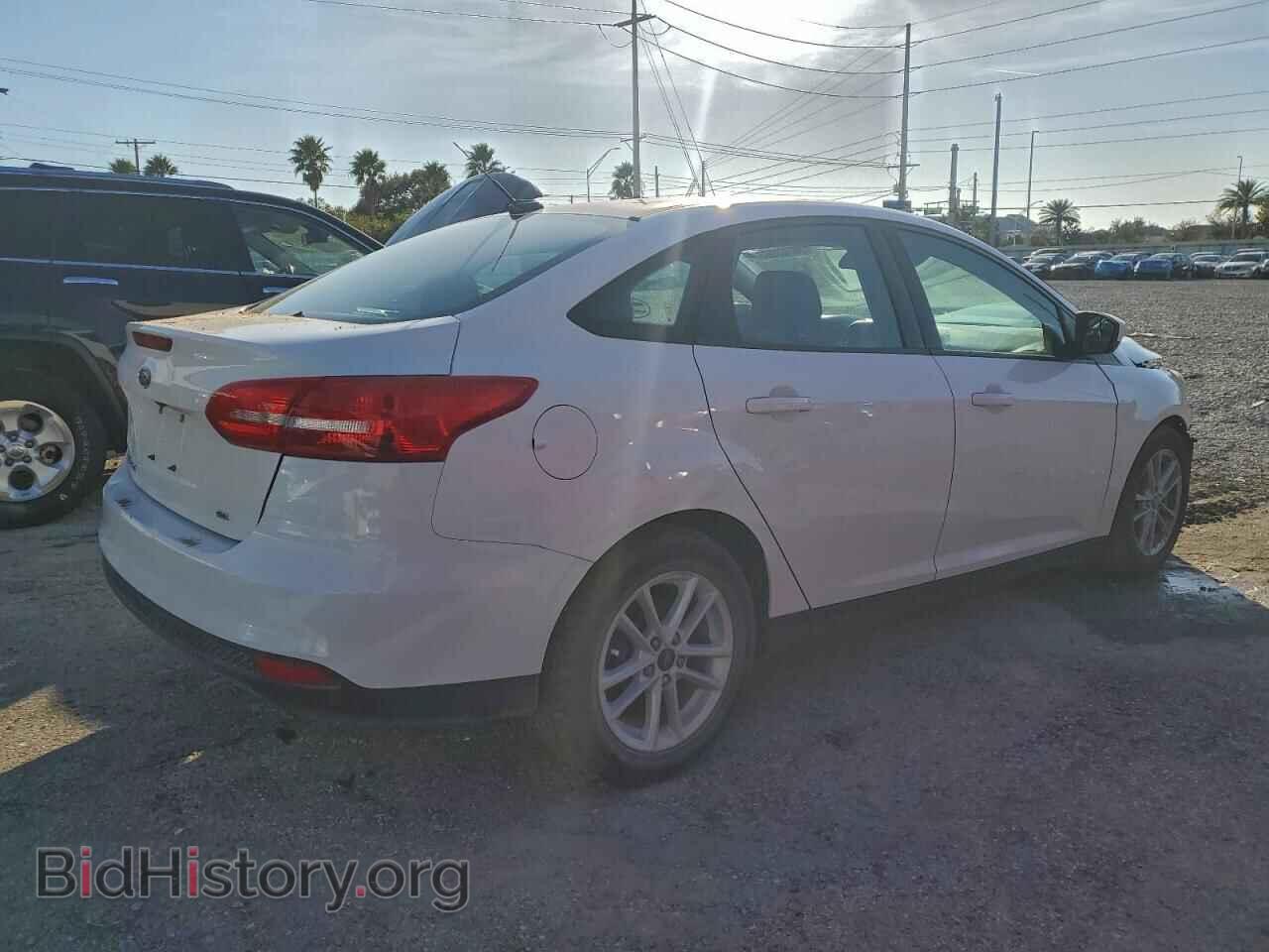 2018 FORD FOCUS - VIN: 1FADP3F23JL327795 - Фото 3