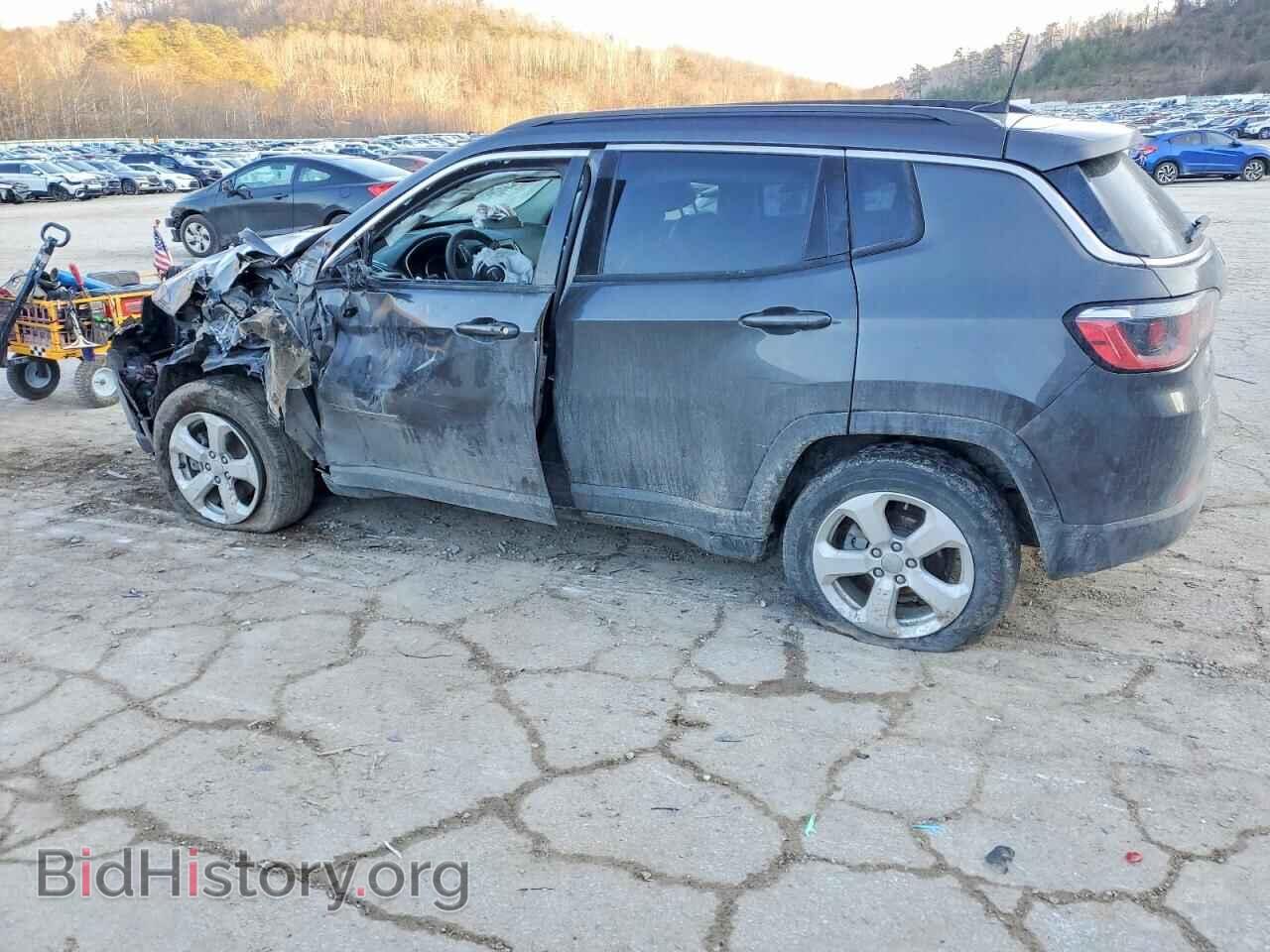 2017 JEEP COMPASS - VIN: 3C4NJDBB6HT641869 - Фото 2