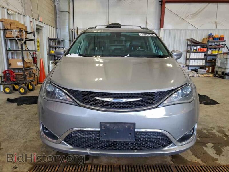 2017 Chrysler PACIFICA (VIN 2C4RC1BG2HR538666) — photo 5 of 13
