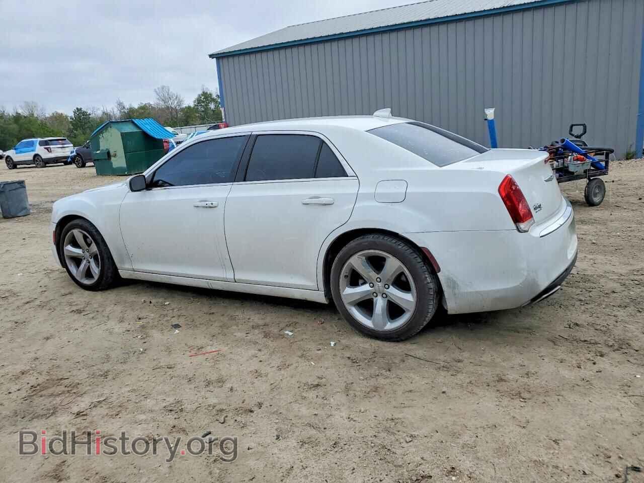 2015 CHRYSLER 300 - VIN: 2C3CCAAG6FH920729 - Фото 2