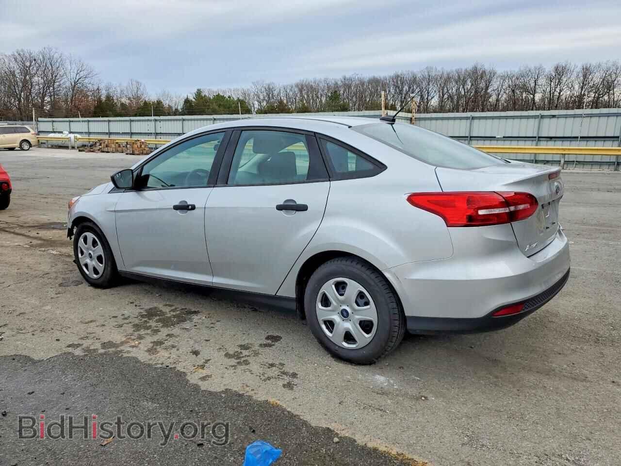 2017 FORD FOCUS - VIN: 1FADP3E24HL229984 - Photo 2