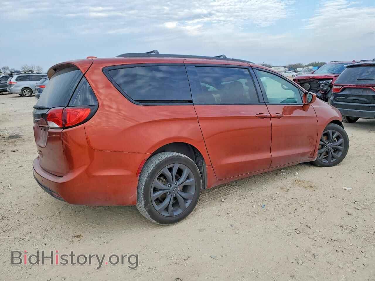 2018 CHRYSLER PACIFICA - VIN: 2C4RC1BG6JR174788 - Фото 3