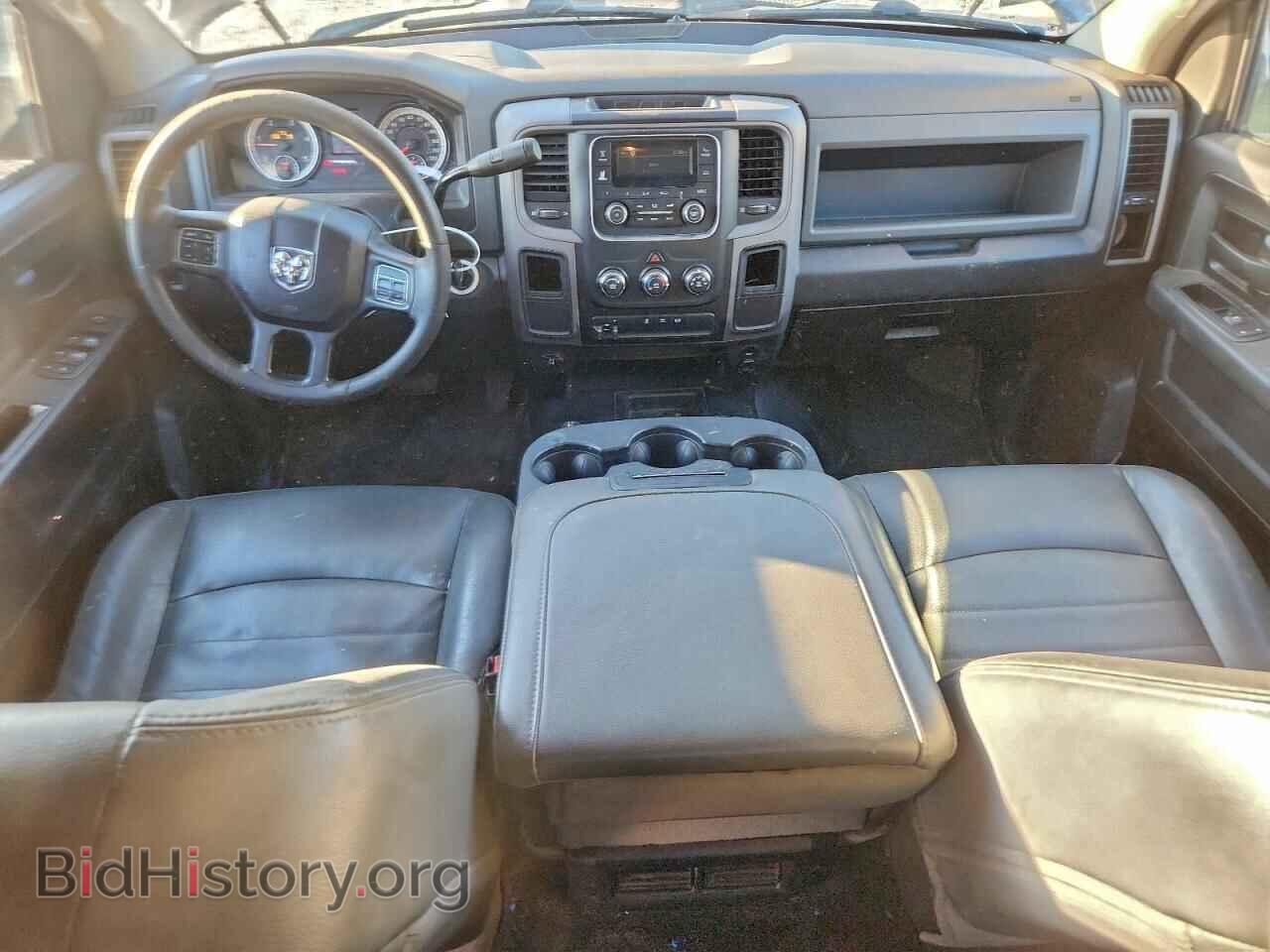 2018 RAM All Models - VIN: 3C6UR5CL0JG283921 - Photo 8